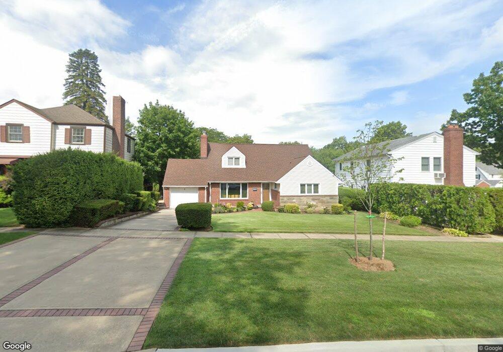 2 Jefferson St, Garden City, NY 11530 - photo 1