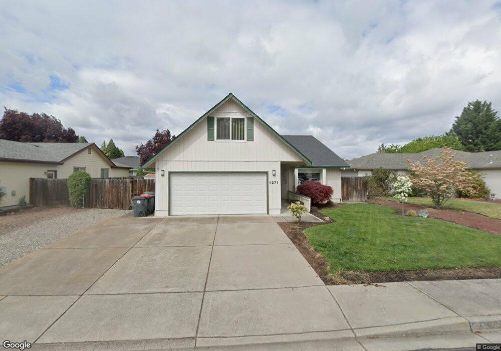 1271 Heather Ln, Central Point, OR 97502 - photo 1