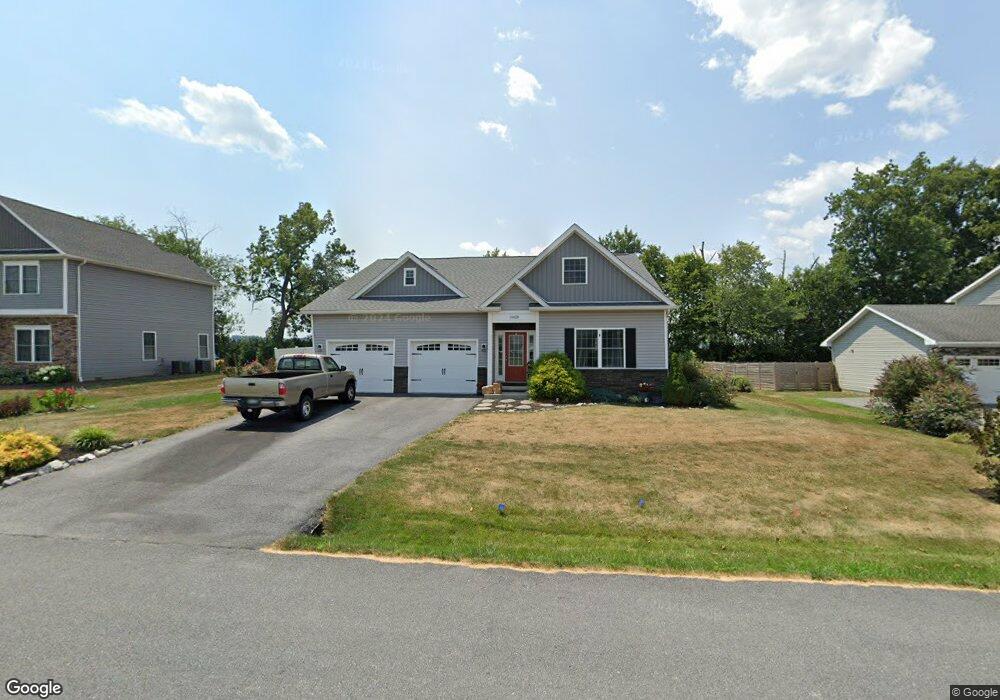 15620 Wedgewood Dr, Greencastle, PA 17225 - photo 1