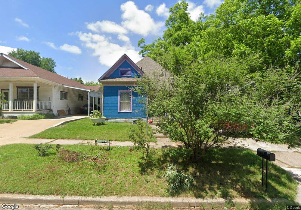 1215 W Main St, Denison, TX 75020 - photo 1