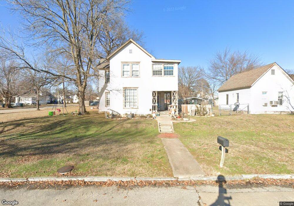 2225 Belmont Ave, Parsons, KS 67357 - photo 1