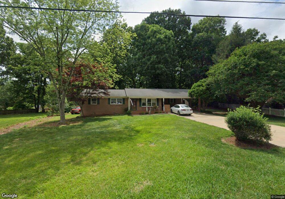 209 Camelot Dr, Statesville, NC 28625 - photo 1