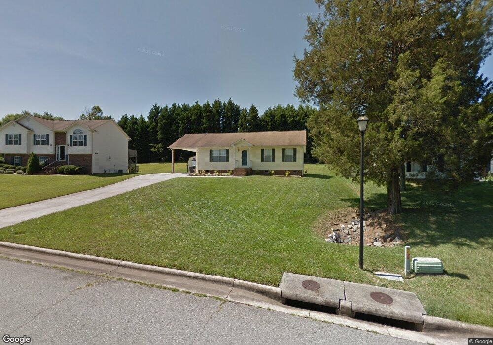 3912 Waldon Ct, High Point, NC 27265 - photo 1