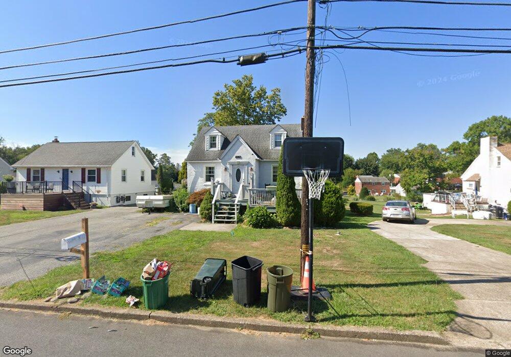 4844 Greenwood St, Brookhaven, PA 19015 - photo 1