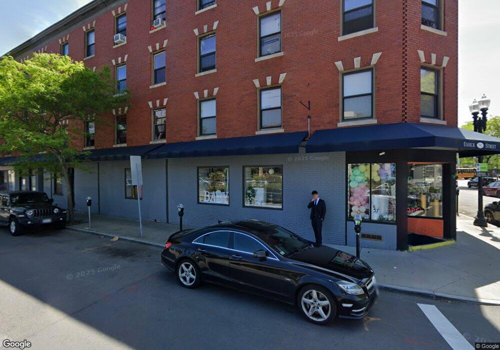 592 Essex St unit 2, Lynn, MA 01901 - photo 1