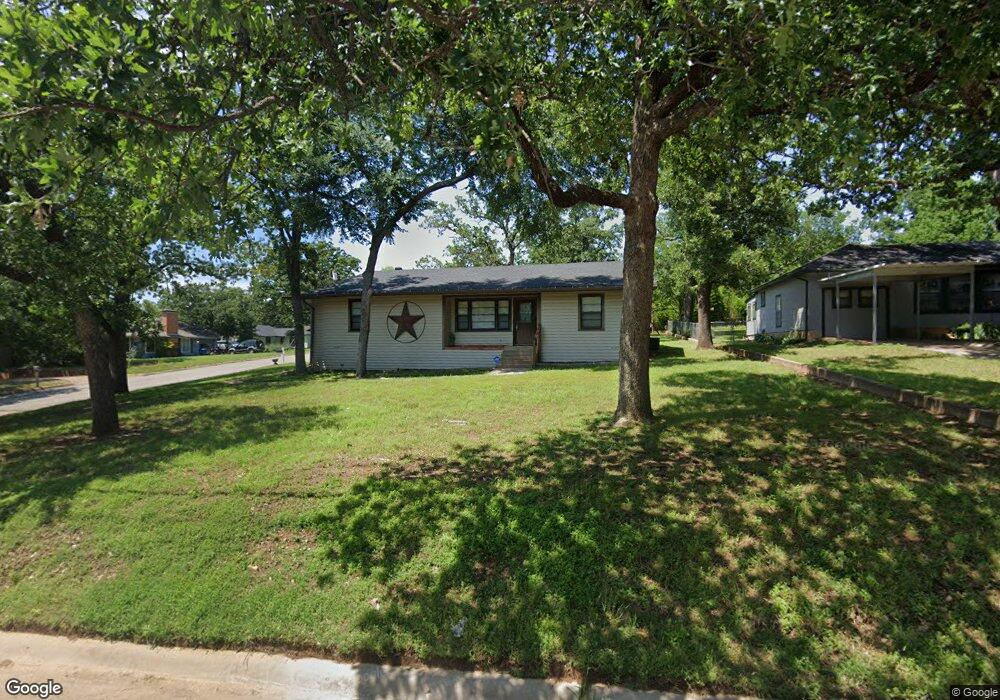 1331 W Hull St, Denison, TX 75020 - photo 1