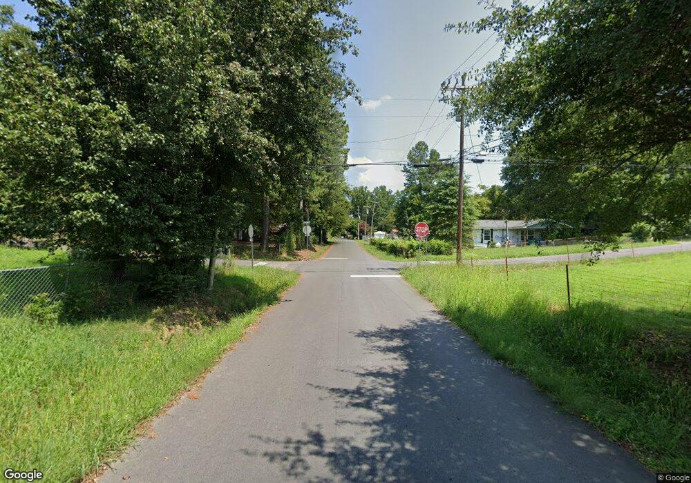 300 Cross St, Dalton, GA 30721 - photo 1