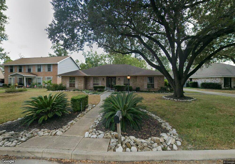 7238 Ridge Oak Dr, Houston, TX 77088 - photo 1