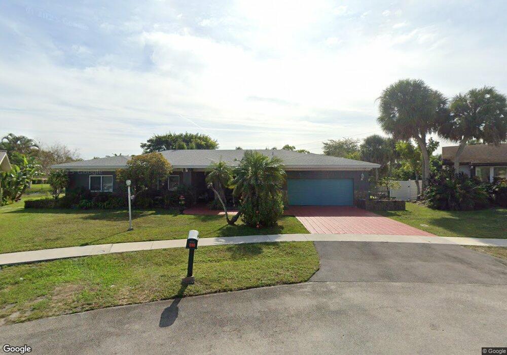 590 Royal Poinciana Ct, Weston, FL 33326 - photo 1