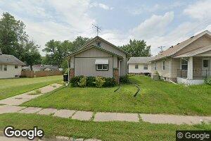 883 14th St NE, Cedar Rapids, IA 52402