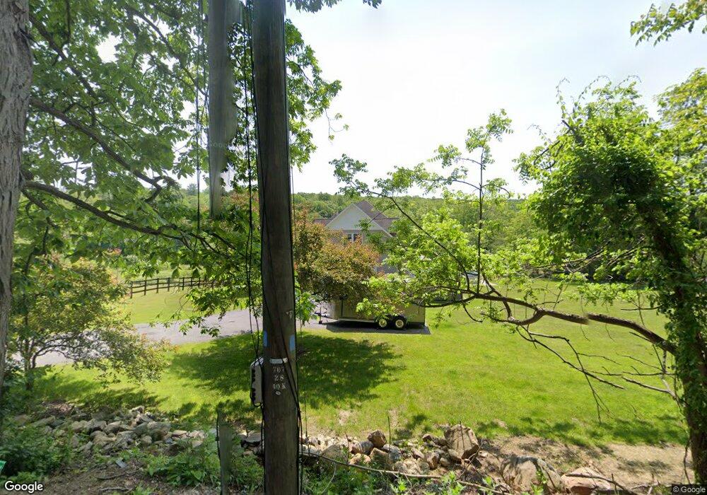 722 Sprout Brook Rd, Putnam Valley, NY 10579 - photo 1