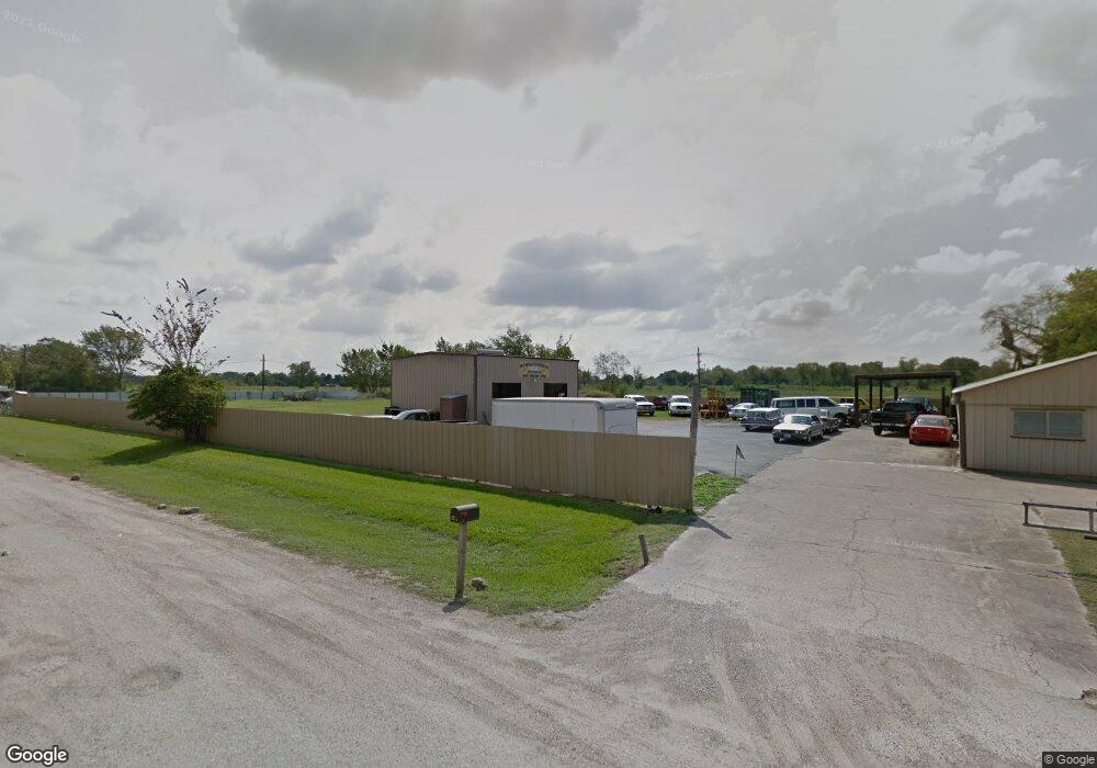 19585 Highway 35, Alvin, TX 77511 - photo 1