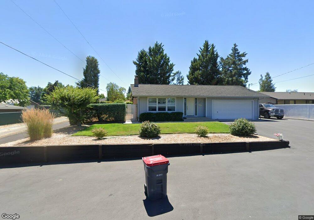 2436 Spring St, Medford, OR 97504 - photo 1