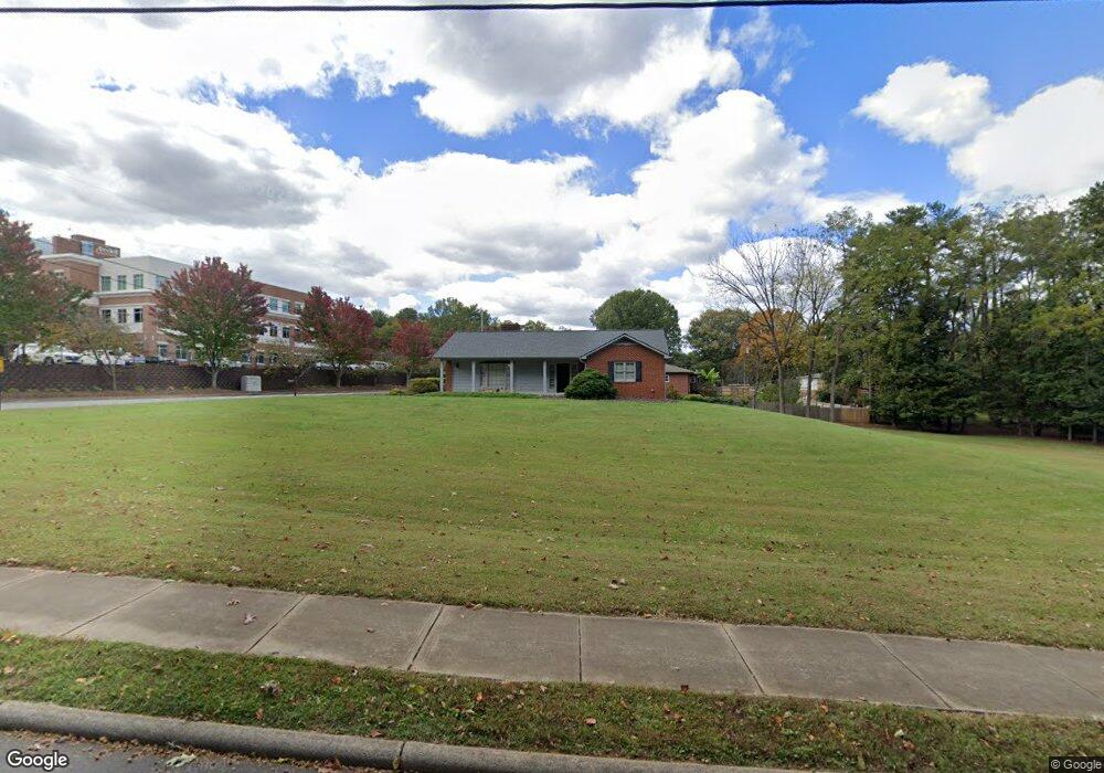 707 Brookdale Dr, Statesville, NC 28677 - photo 1