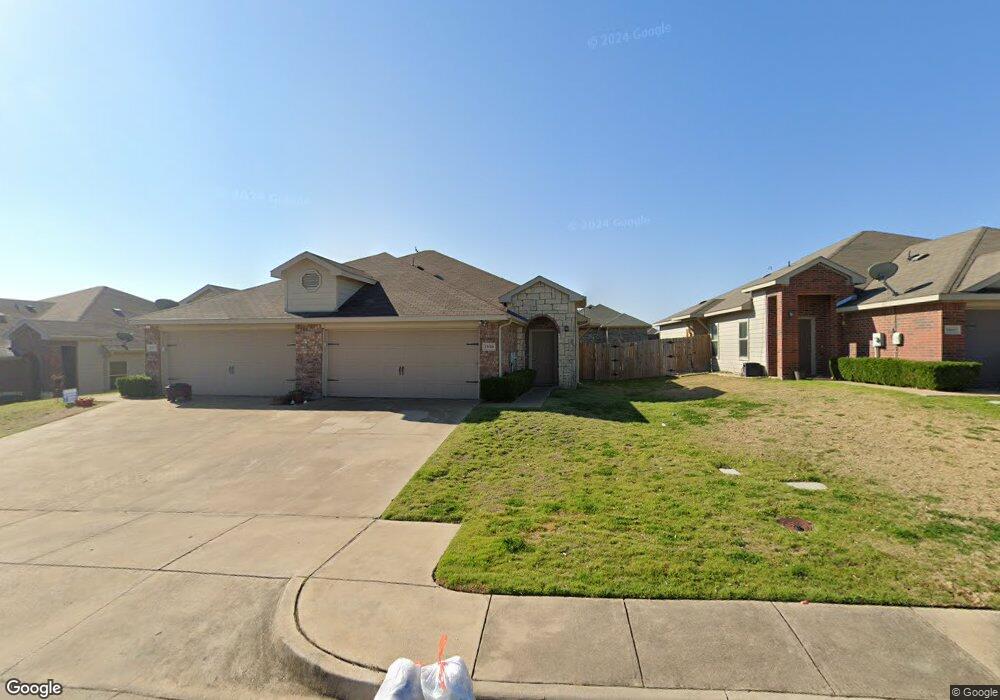 1039 Newcastle Dr, Weatherford, TX 76086 - photo 1