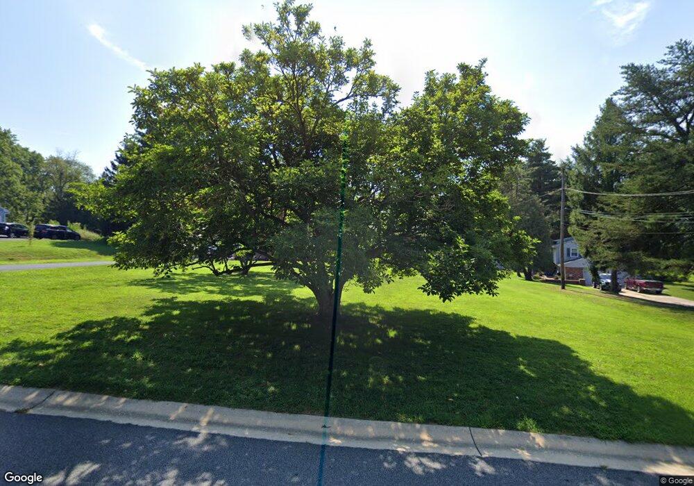 27 Cambridge Dr, Glen Mills, PA 19342 - photo 1