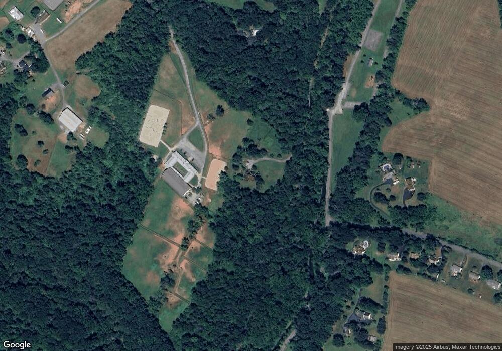 152 Grist Mill Rd, Boyertown, PA 19512 - photo 1