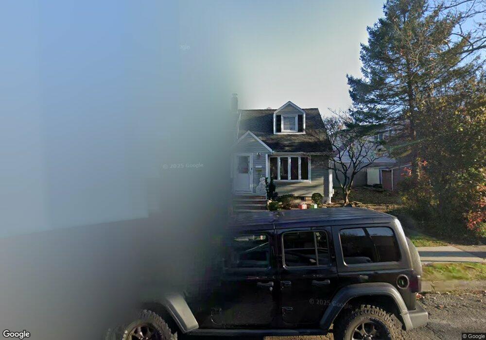 681 Lancaster Rd, Ridgefield, NJ 07657 - photo 1