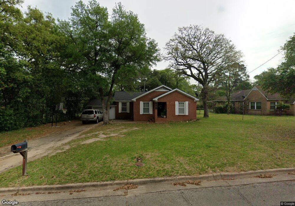 1001 Lock St, Nacogdoches, TX 75964 - photo 1