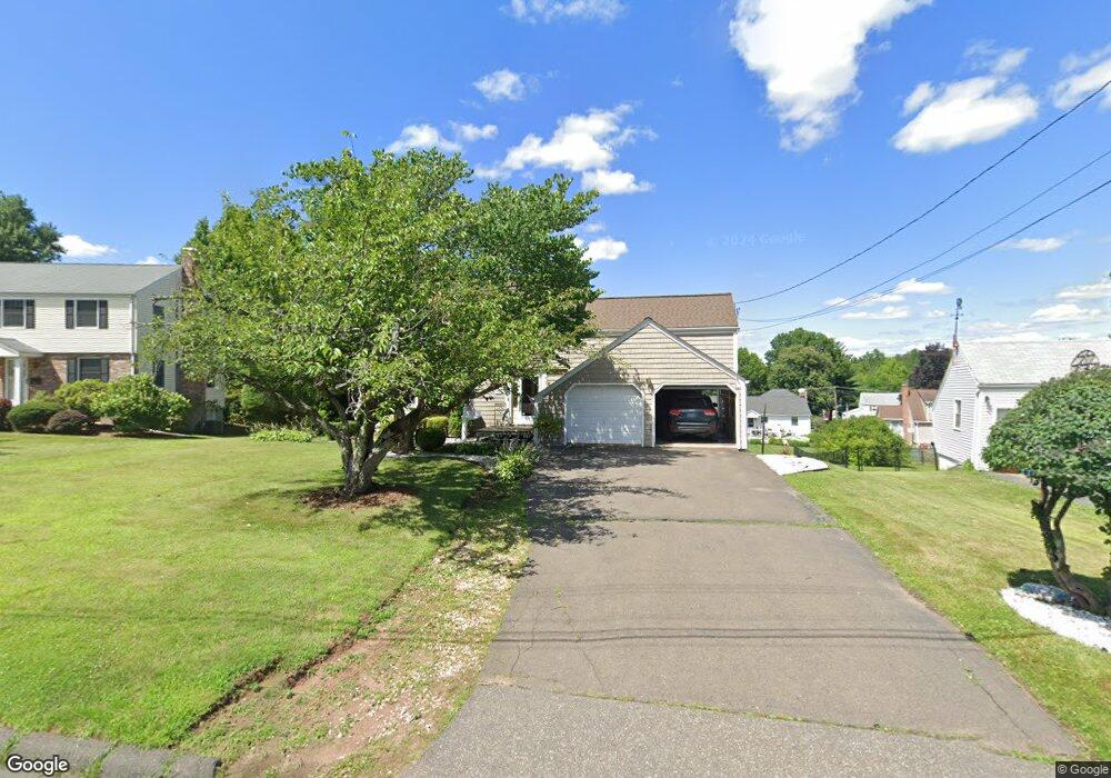 115 Valley View Dr, Wethersfield, CT 06109 - photo 1