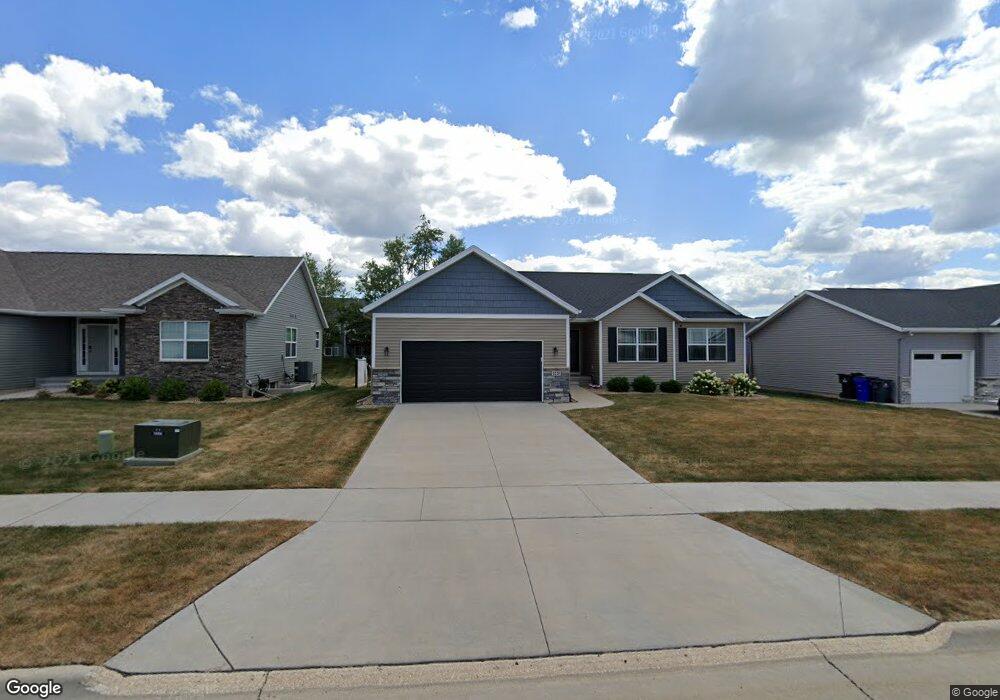 1225 Black Granite Rd NW, Cedar Rapids, IA 52405 - photo 1