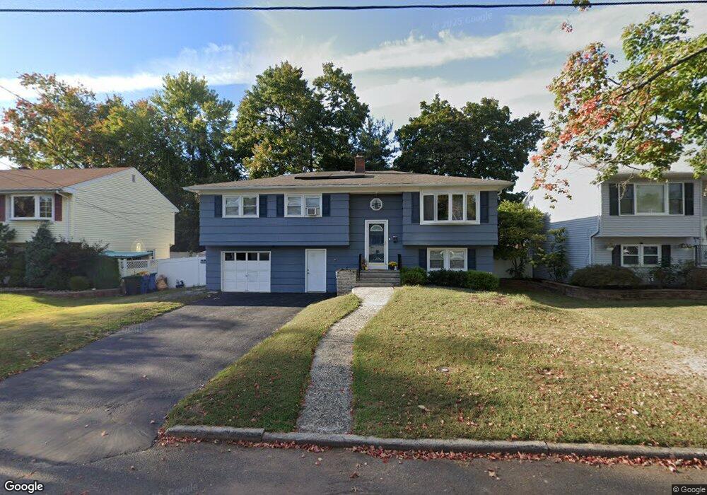 720 Rockview Ave W, North Plainfield, NJ 07063 - photo 1