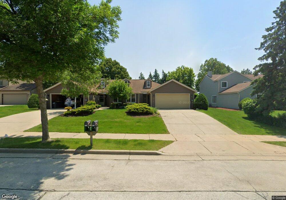 1615 Stardust Dr unit A, Waukesha, WI 53186 - photo 1