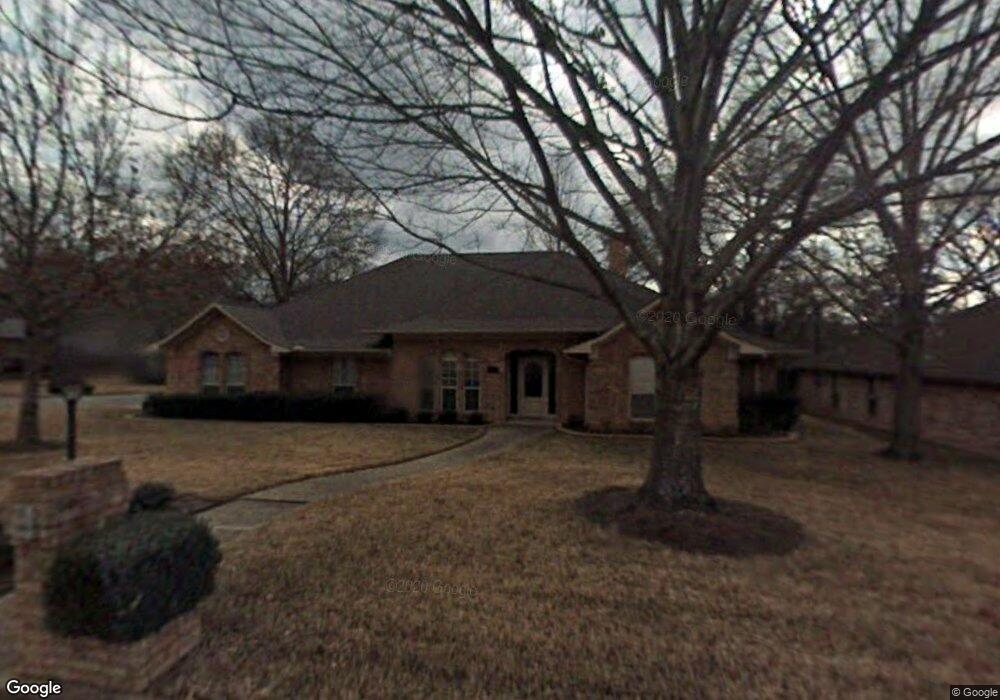 704 Kingswood Dr, Tyler, TX 75703 - photo 1