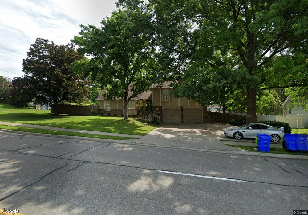 5905 Quivira Rd, Shawnee, KS 66216 - photo 1