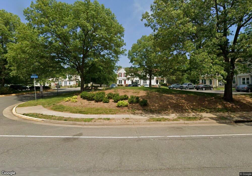 7185 Fairfield Ct, Alexandria, VA 22306 - photo 1