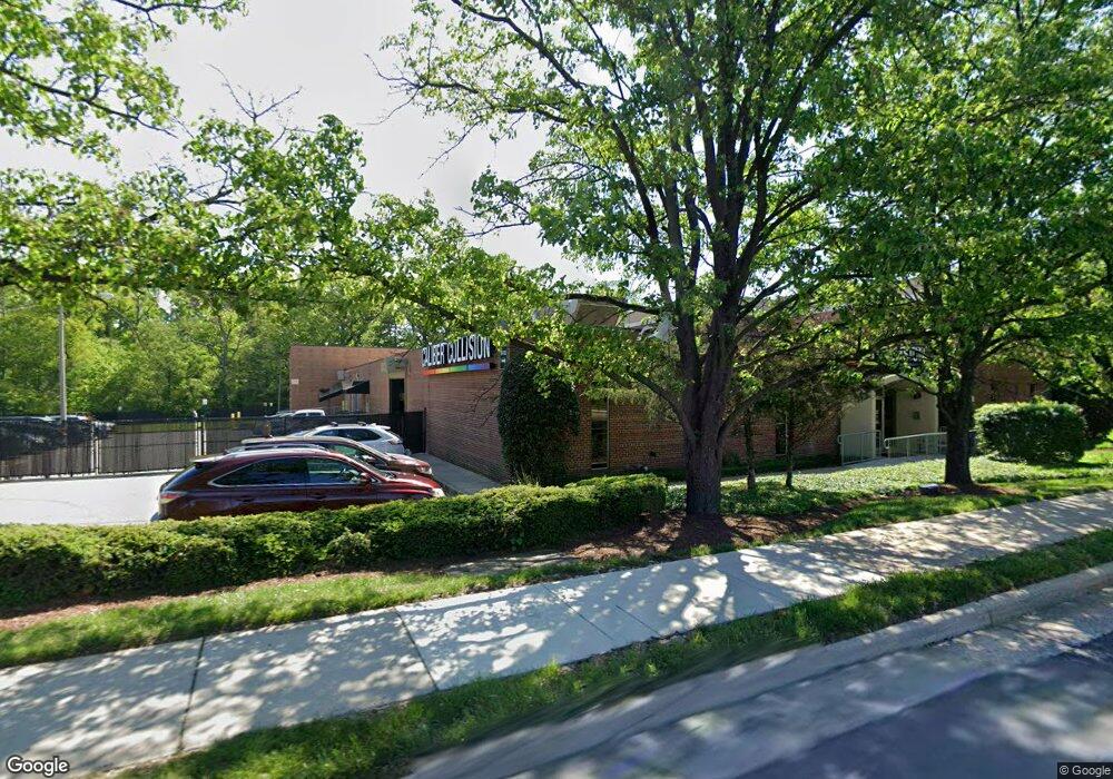 3847 Pickett Rd, Fairfax, VA 22031 - photo 1