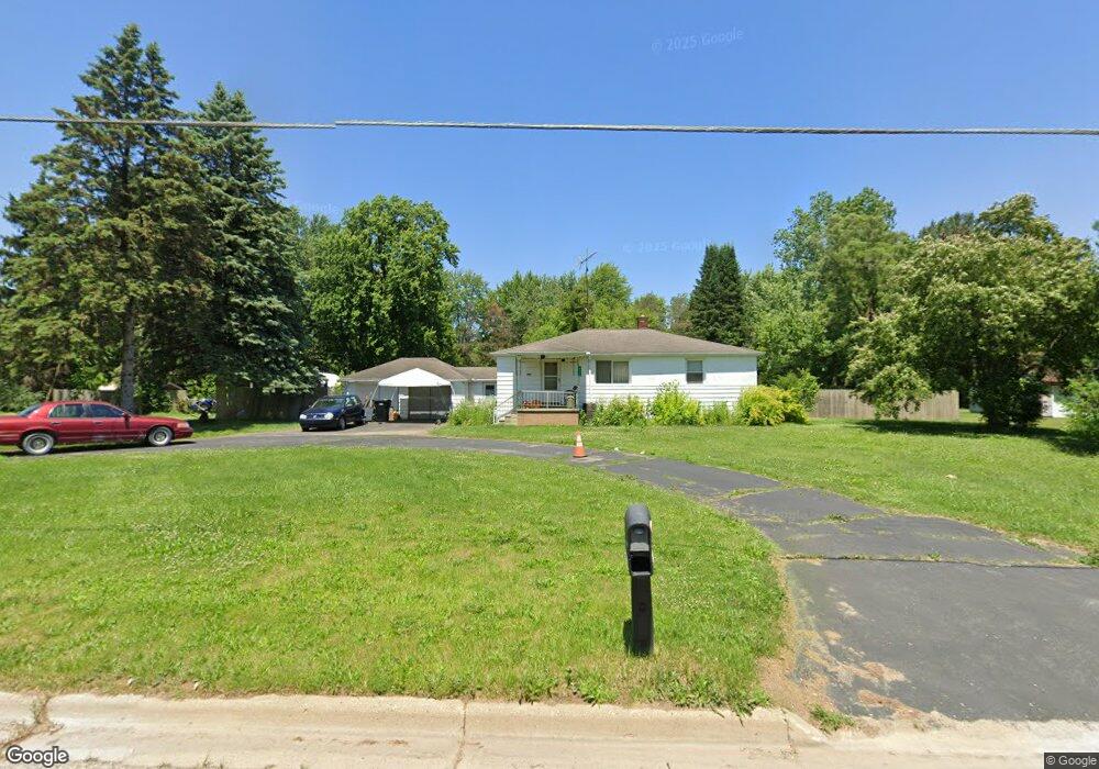 8307 E Richfield Rd, Davison, MI 48423 - photo 1