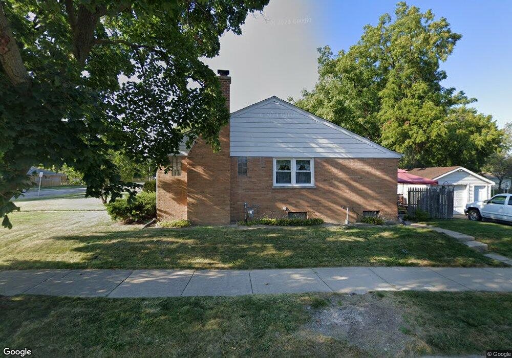 755 S Elmwood Ave, Waukegan, IL 60085 - photo 1