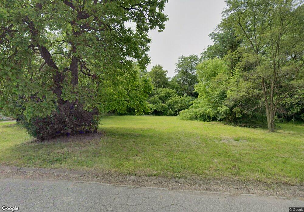 1072 E Cornell Ave, Flint, MI 48505 - photo 1