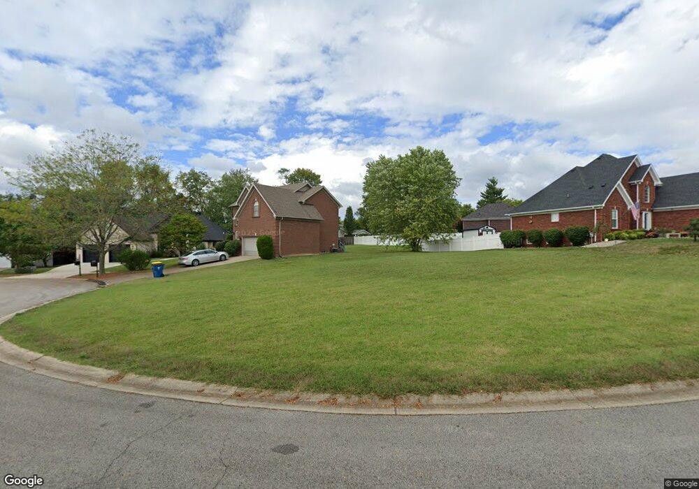 6209 Saskatchewan Dr, Louisville, KY 40228 - photo 1