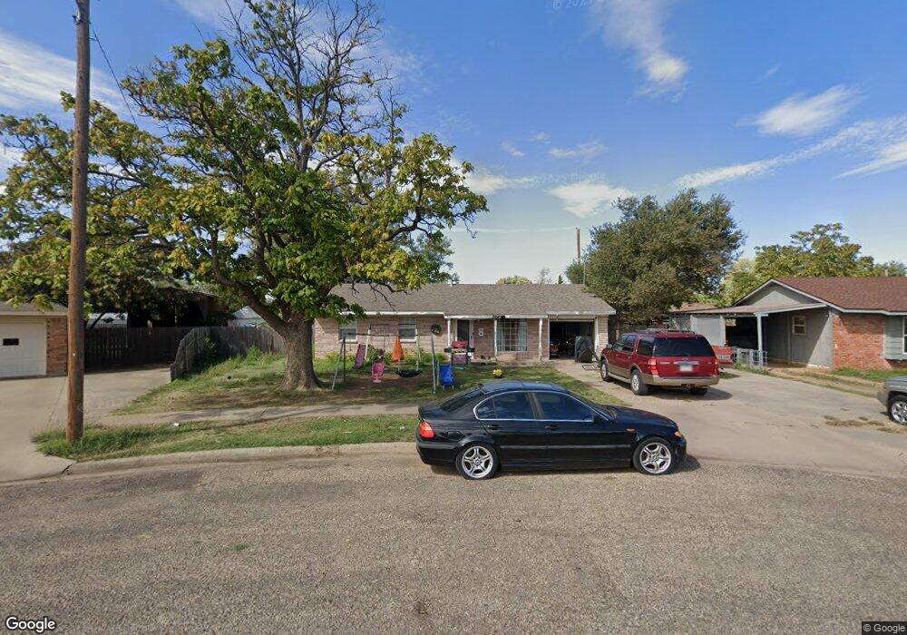 219 Chelsea Ave, Dumas, TX 79029 - photo 1