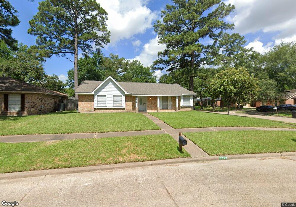 7219 Deep Forest Dr, Houston, TX 77088 - photo 1