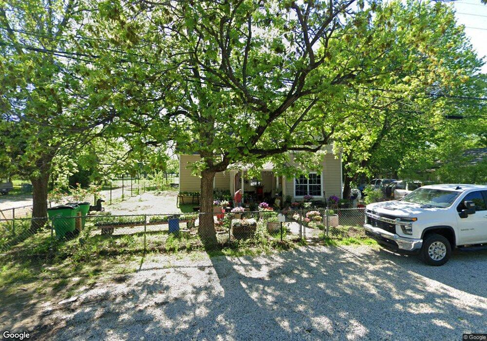 623 S Taylor St, Gainesville, TX 76240 - photo 1