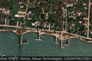 359-360 W Lakeshore Dr, Kelleys Island, OH 43438