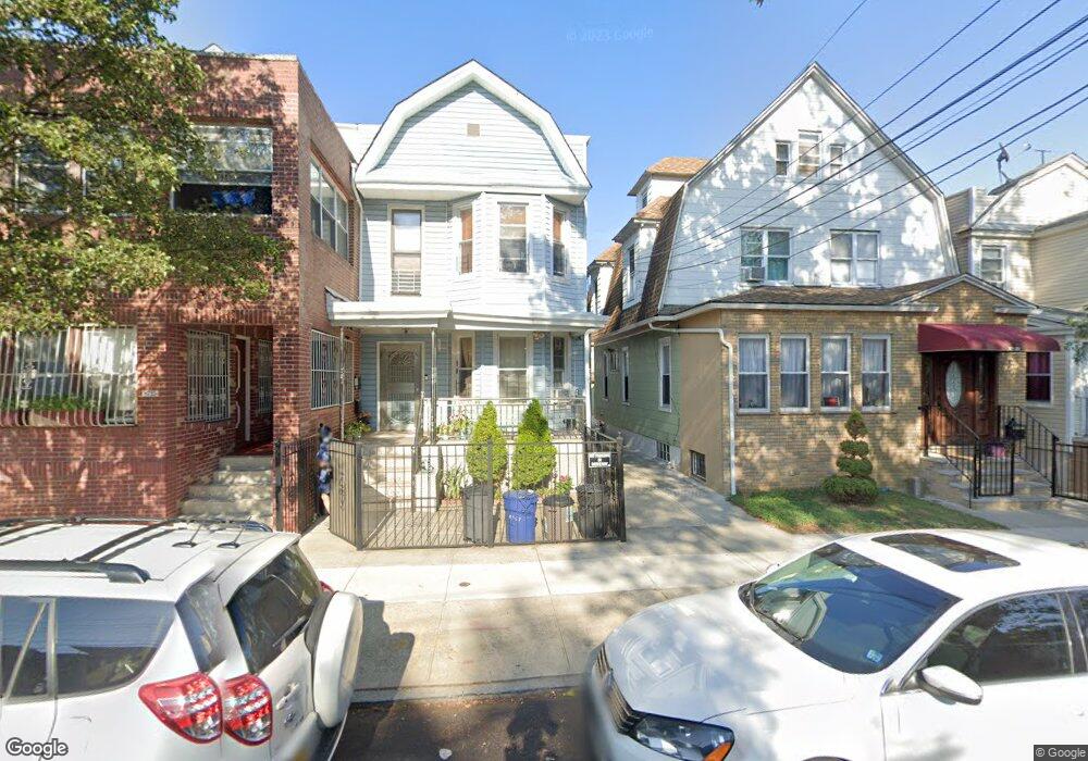 8727 110th St, Richmond Hill, NY 11418 - photo 1