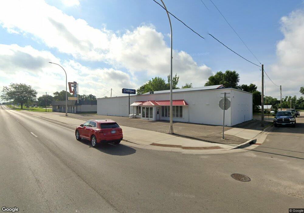 1302 E Main St, Albert Lea, MN 56007 - photo 1