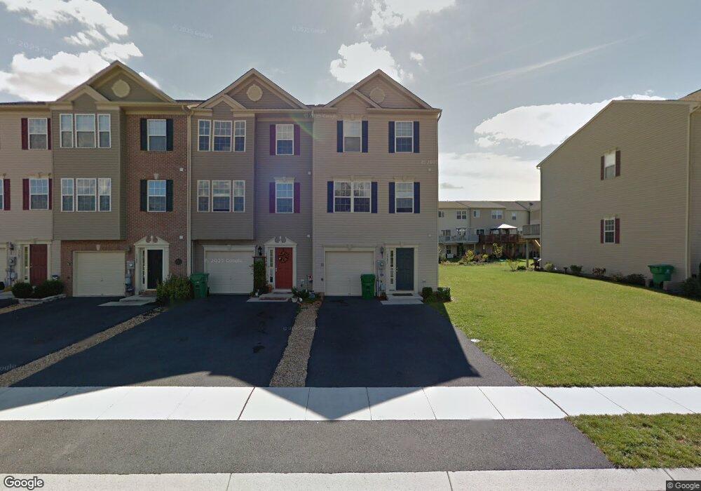 3381 Cornerstone Ct, Chambersburg, PA 17201 - photo 1