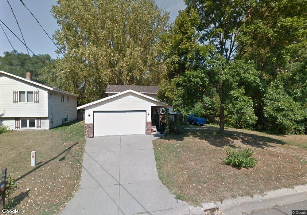 923 2nd St N, Sauk Rapids, MN 56379 - photo 1