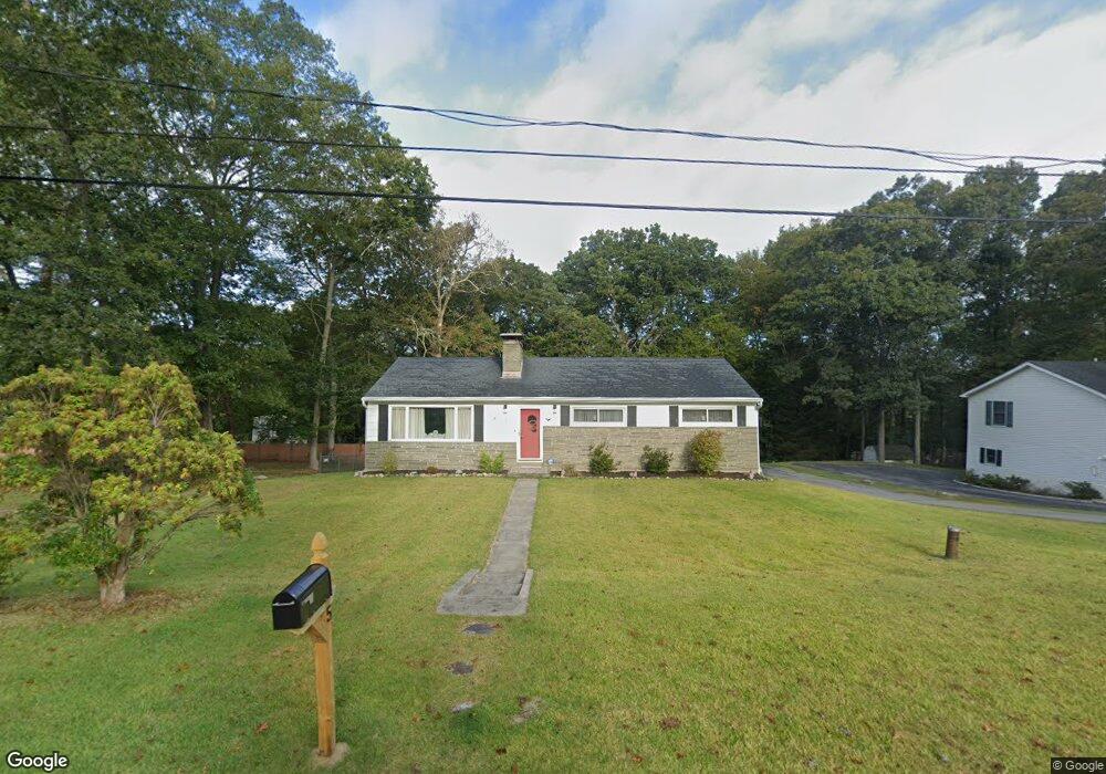 5 Brewster Dr, Gales Ferry, CT 06335 - photo 1