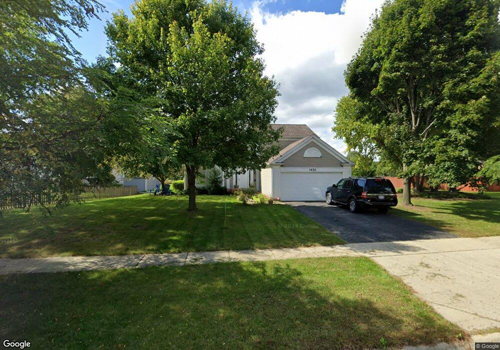 1430 Yellowstone Pkwy, Algonquin, IL 60102 - photo 1