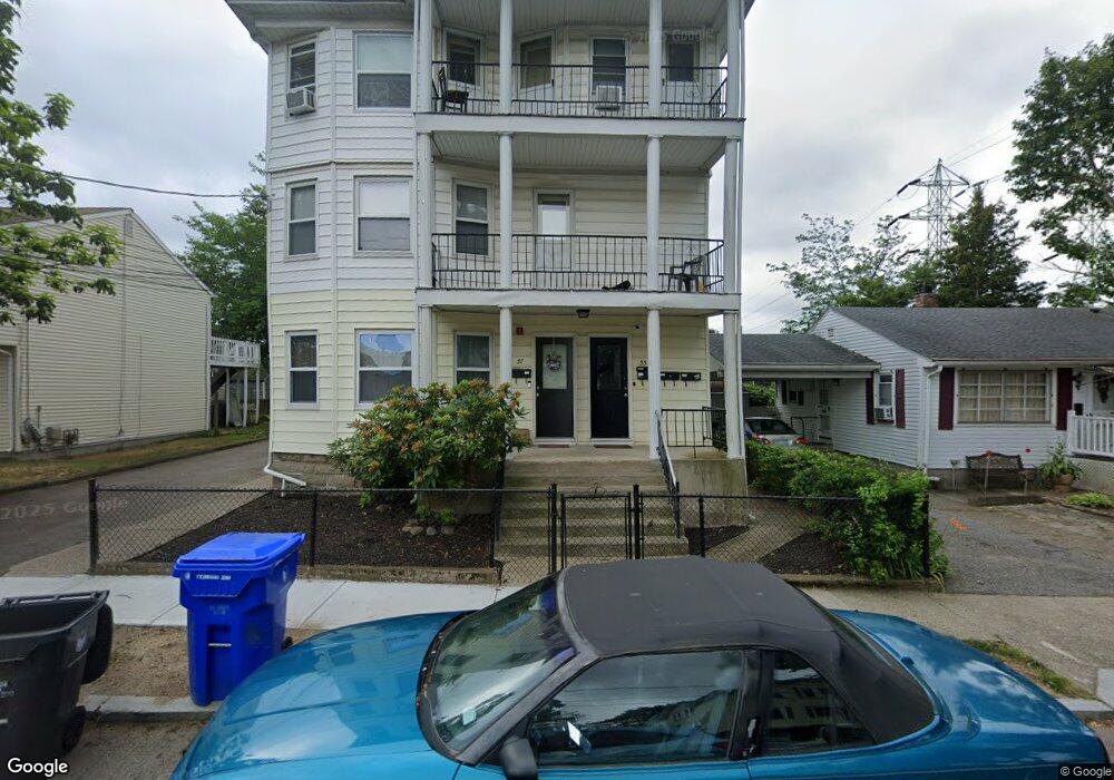 35 Fenwood Ave, Pawtucket, RI 02860 - photo 1