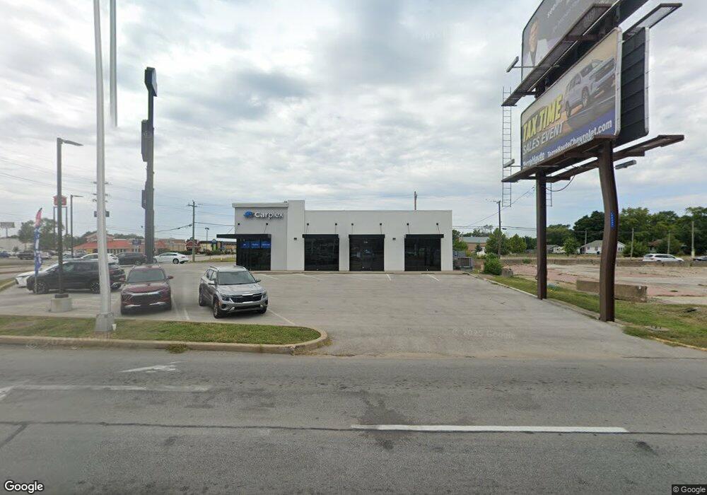 2961 S 3rd St, Terre Haute, IN 47802 - photo 1