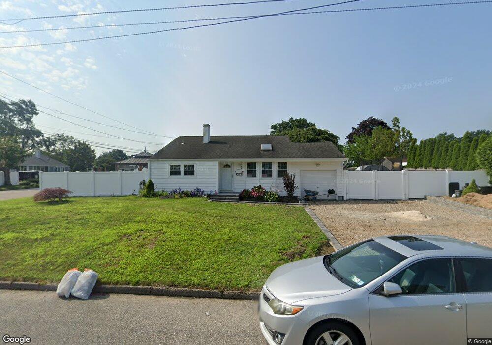 1202 Race Ave, Medford, NY 11763 - photo 1