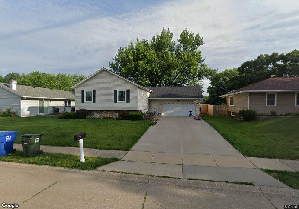 1434 W 58th St, Davenport, IA 52806 - photo 1
