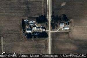 11637 Hill Rd, Fayette, IA 52142
